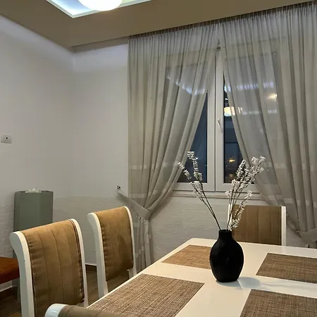 Fapartments Апартаменты *